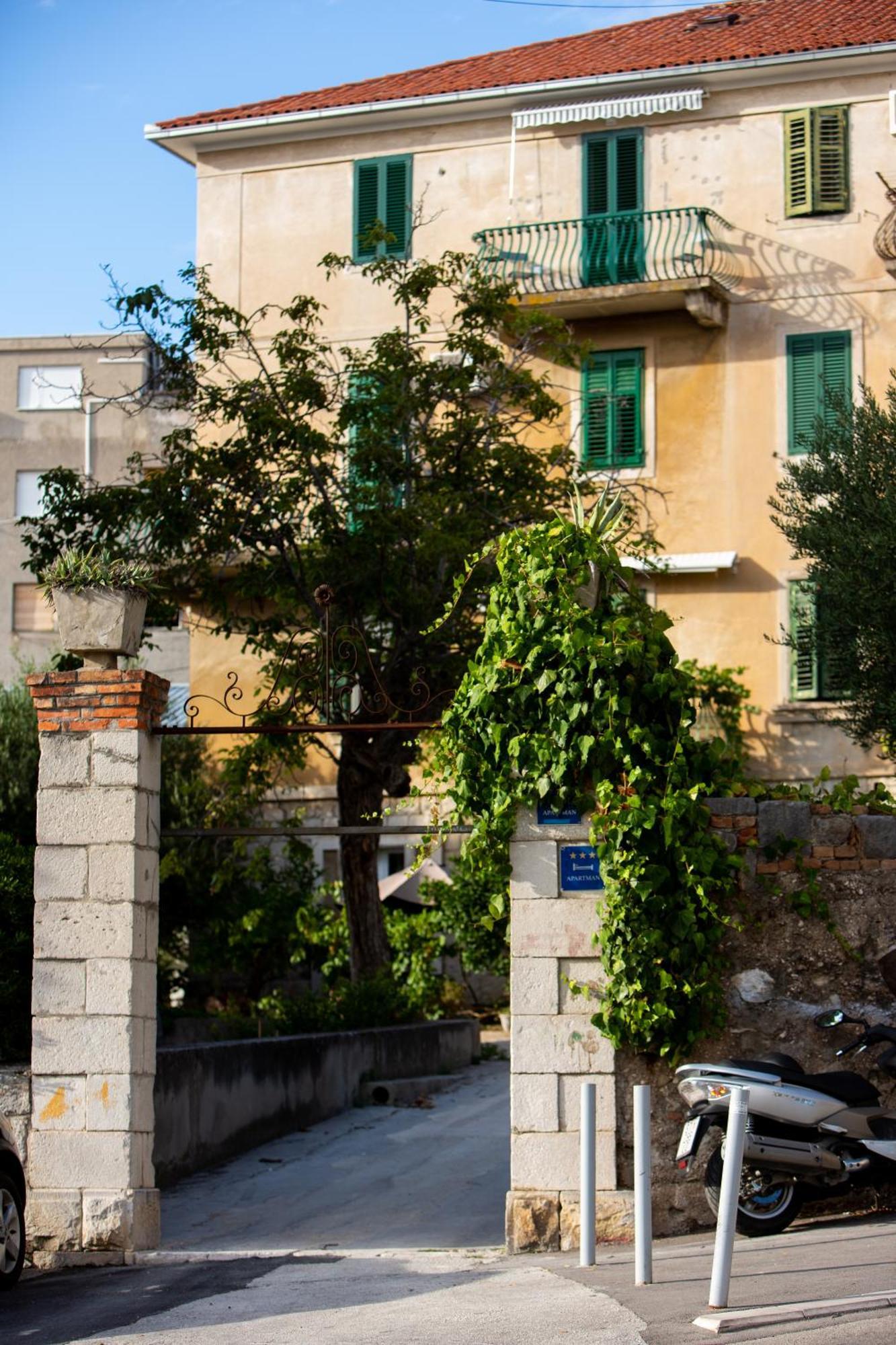 Top Floor Luxury Suite Split Bagian luar foto